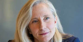 Governor-elect Abigail Spanberger calls on UVA to pause the school’s presidential search